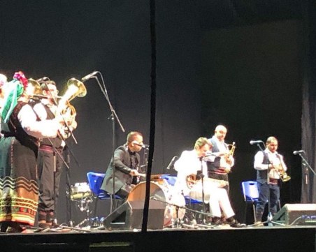 Горан Брегович подкара златните си хитове пред пловдивска публика СНИМКИ