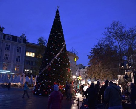 Стана ясна пълната трапеза и програма за Коледното честване на площада в Пловдив