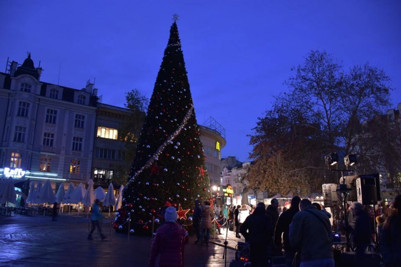 Стана ясна пълната трапеза и програма за Коледното честване на площада в Пловдив