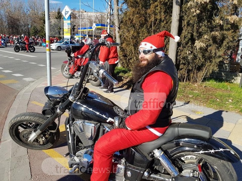 Рев на мотори оглася Пловдив, Дядоколедовци на две гуми ще шестват из града