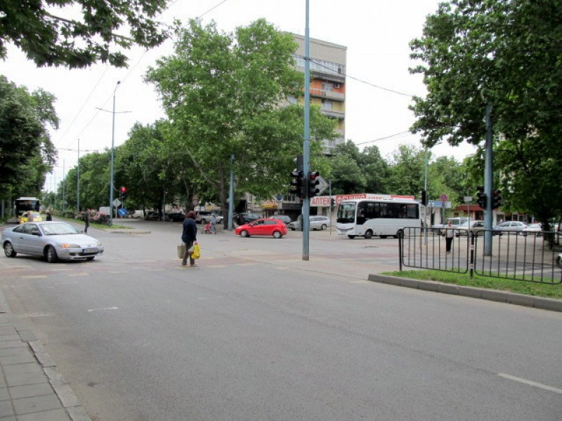 Затварят улица в Пловдив заради аварирал магистрален водопровод