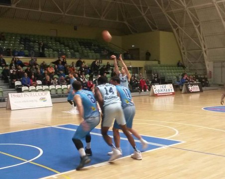 Академик Бултекс 99 обърна албанци за 4-та победа в Балканската лига