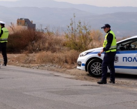 Кравар от Куклен преби с метална тръба свой колега,открадна и камиона му