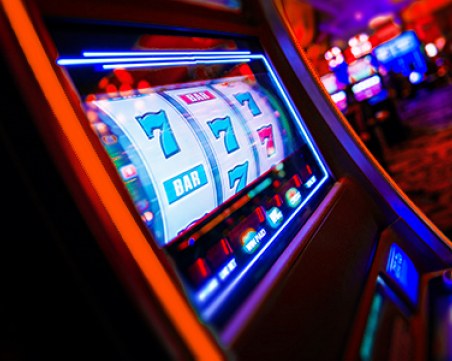 Охранител удари момиче в пловдивско казино, арестуваха го