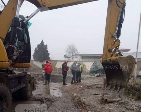 Шефът на ВиК–Пловдив: Раздаваме вода по блоковете, частната фирма иска сама да извърши дейностите