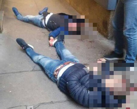 Изтекоха снимки на убития и тежко ранения във Виена! Издирват стрелеца СНИМКИ 18+