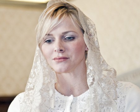 Кои са 7-те жени, които могат да носят бяло при папата? СНИМКИ