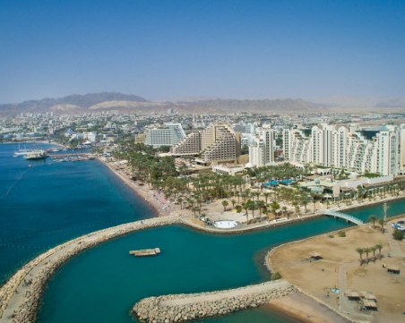 Рекордно! Пуснаха самолетни билети за 1 евро от България