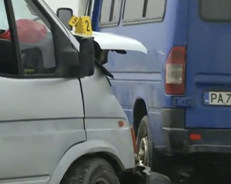 Проверяват дали е бил опесъчен участъкът на тежката катастрофа с 5 жертви край Пазарджик