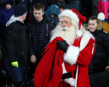 Образът на Коледа не са само Добрият старец и джуджетата СНИМКИ