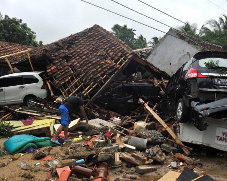 Опасност от ново цунами в Индонезия