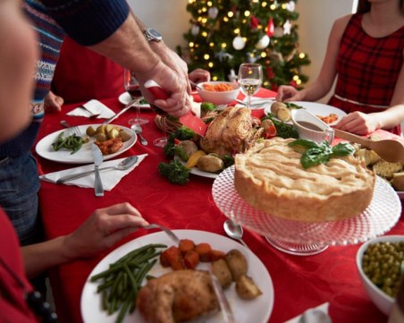 Кардиолог: Празничната маса създава проблеми за сърцето