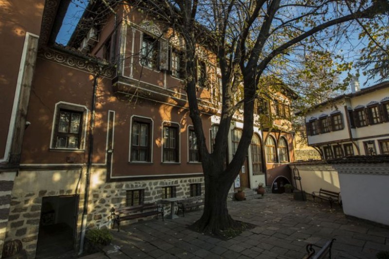 Неустоимият чар на пловдивските къщи СНИМКИ
