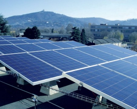 Чexи и гepмaнци ĸyпyвaт coлapнитe пapĸoвe нa Ѕаmѕung в Бългapия