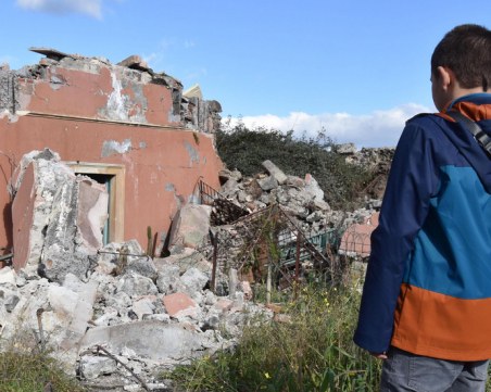 Стотици останаха без домове в Сицилия след опустошителния трус