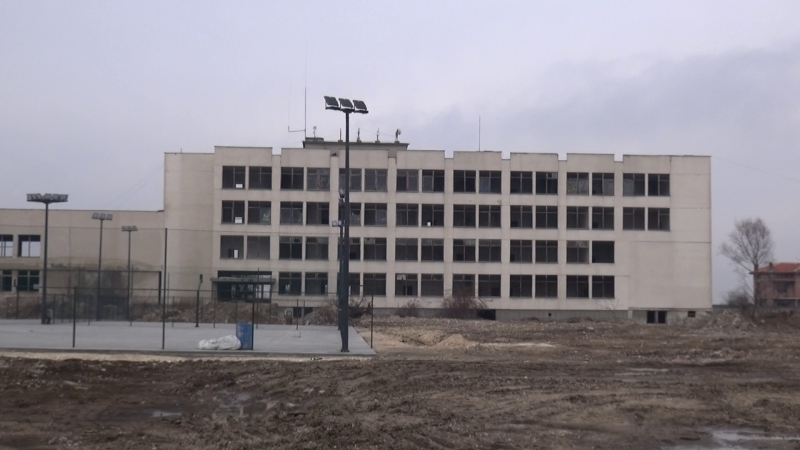 Изграждат нова спортна зона в Раковски СНИМКИ