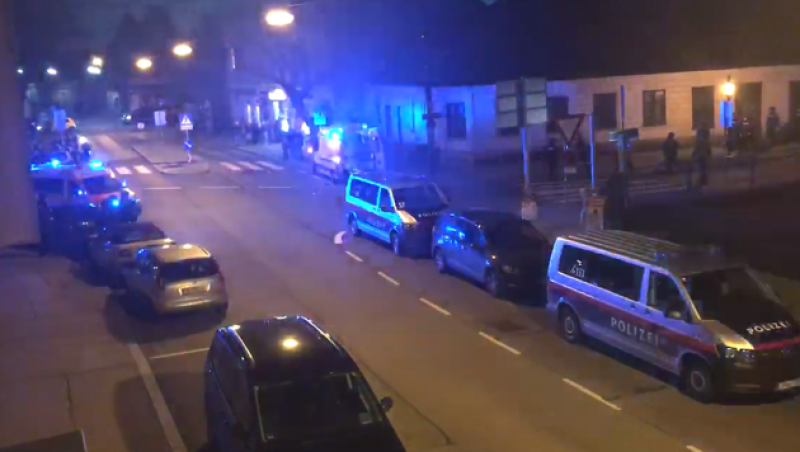Стрелба в църква във Виена! Ранени са най-малко осем души СНИМКИ