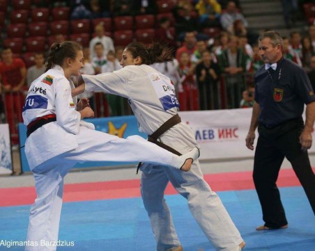 Европейската шампионка по карате: Семейството е най-големият ми дар СНИМКИ