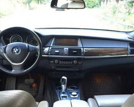 Откриха мъртъв мъж в БМВ на паркинг в Карлово