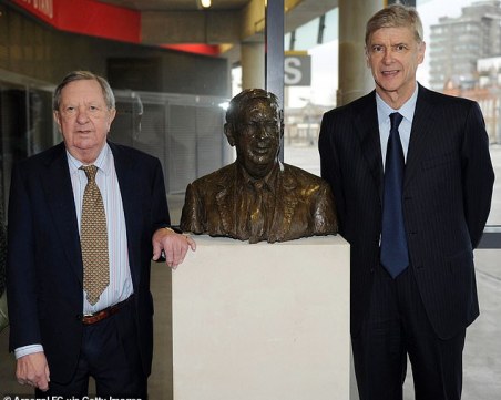 Почина човекът, превърнал Арсенал в страшилище