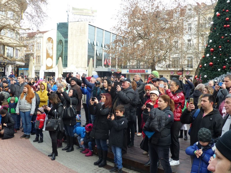 Празнични концерти огласят Главната на Пловдив утре