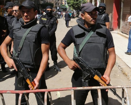 Ликвидираха 40 терористи в Египет