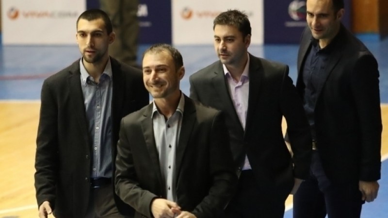 Асен Николов се завръща като старши треньор на Академик Бултекс 99