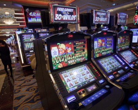 18-годишна излъга в полицията, че са я ограбили, била проиграла парите в казино