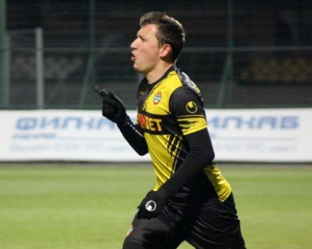 Китайци изкушават Неделев с 1 млн. долара годишна заплата