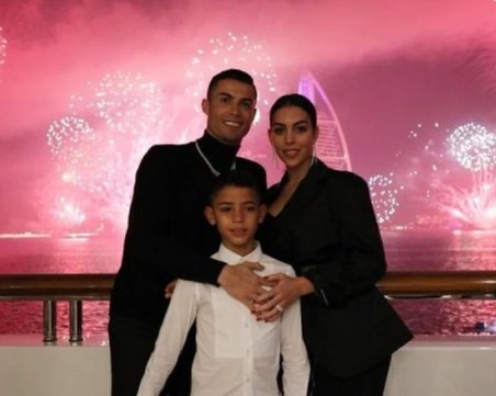 Спортните величия посрещнаха със стил 2019-а СНИМКИ