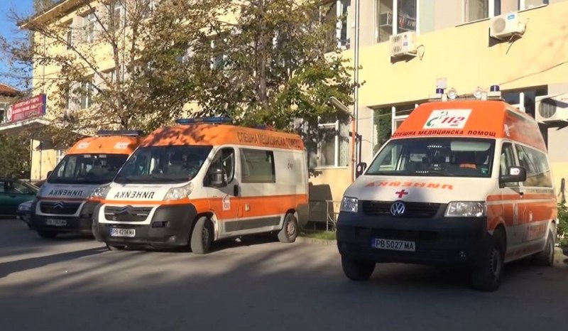 Дете е пострадало от бомбички в Пловдив, петима в болница заради препиване