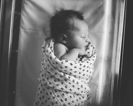 Малка пловдивска фея дойде на бял свят и стана първото бебе за 2019 в УМБАЛ “Св. Георги“ СНИМКИ