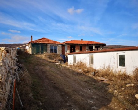 Руски бизнесмен е убитият от сина си мъж, версията - системен тормоз СНИМКА