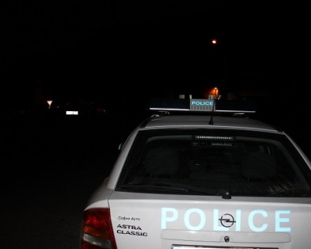 Катастрофа в Златитрап – кола се качи върху ограда на къща