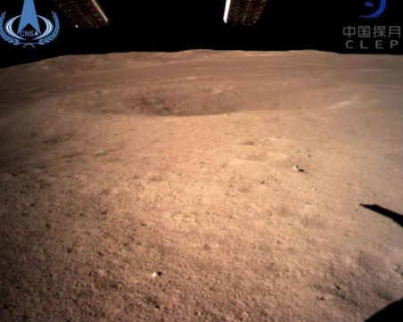 Китай успя! “Чанъе 4“ кацна на обратната страна на Луната и изпрати снимки
