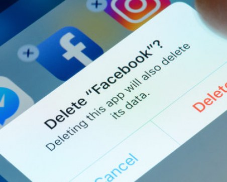 Учителка спря профила си във Фейсбук, заради постове с грешки за ЧНГ