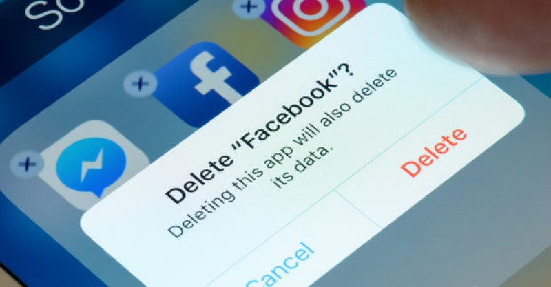 Учителка спря профила си във Фейсбук, заради постове с грешки за ЧНГ