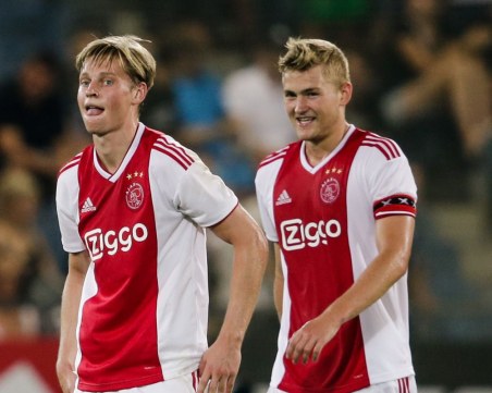 Аякс поиска огромни пари за двамата си суперталанти