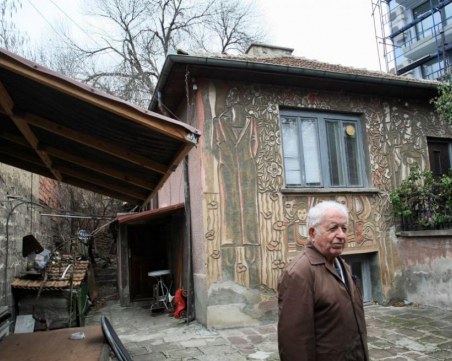 Дали ценните картини на Майстора ще бъдат унищожени?