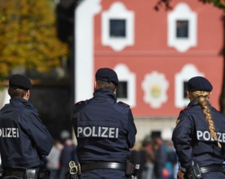 Имигрант посегна на австрийка, но... тя го вкара в болница