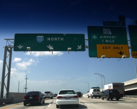 Катастрофа и взрив на магистрала във Флорида! Седем души загинаха