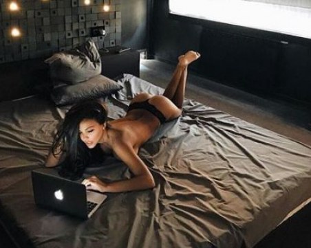 Николета Лозанова с нова корекция! Уголеми задните си части