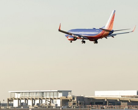 Почина бащата на нискобюджетните полети