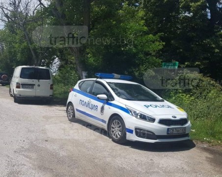 Шофьор си спретна гонка с полицията край Пловдив, седна на пасажерското място и отказа дрегер