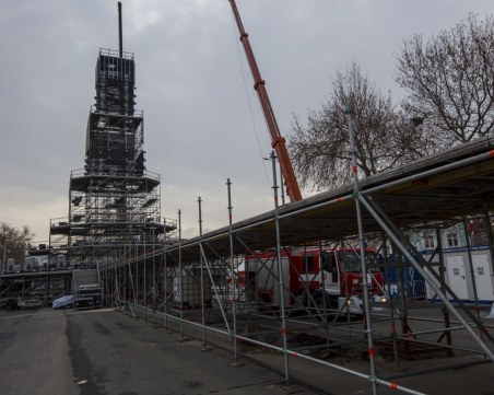Величествена кула се издига в сърцето на Пловдив, тръпне в очакване за грандиозното откриване СНИМКИ
