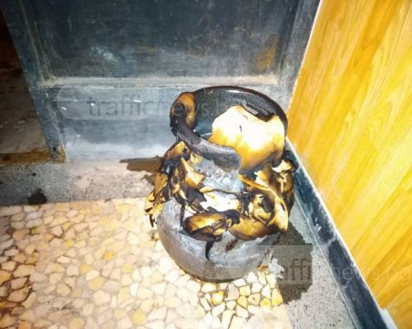 Гръмнала газова бутилка е причина за големия пожар в блок в Пловдив! СНИМКИ