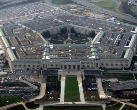 Още една знакова оставка в администрацията на Тръмп