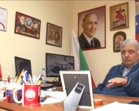 От шест години жителите на врачанско село получават календар с Тодор Живков