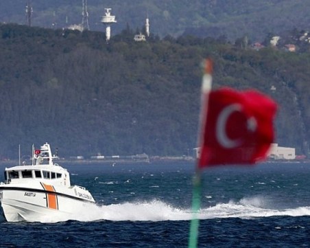 Двама души са загинали при потъването на кораб в Черно море