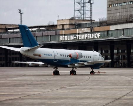 Служителите на берлинските летища се вдигат на протест